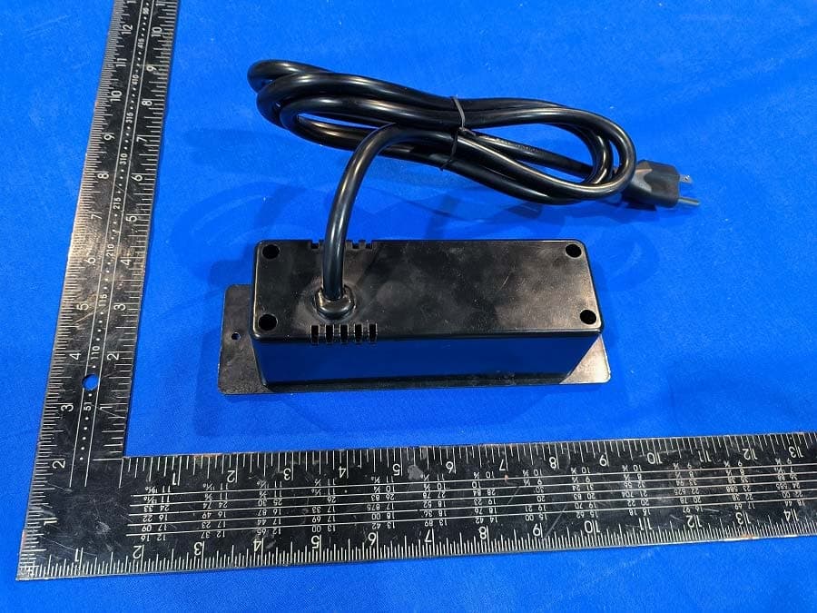 Wireless Charger - FCC ID 2A9W6-JN10680X - JENSON ENTERPRISE CO.,LTD (2)