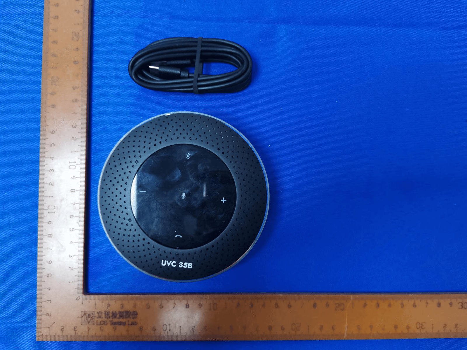PeopleLink Wireless Speakerphone Series - FCC ID 2A9W7-UVC35B - PeopleLink Collaboration Inc (2)