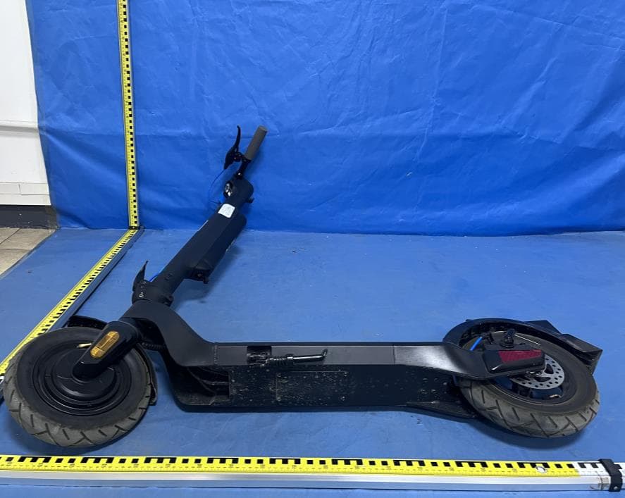 ELECTRIC SCOOTER - FCC ID 2A9WD-RS2 - Riley Scooters Ltd. (2)