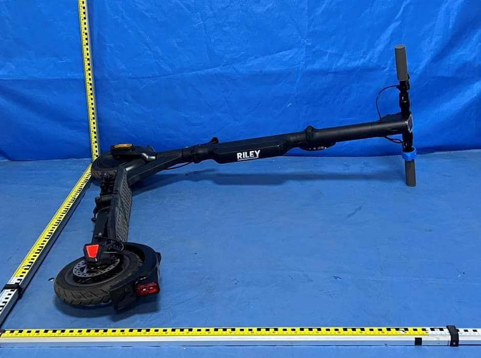 ELECTRIC SCOOTER - FCC ID 2A9WD-RS3 - Riley Scooters Ltd. (5)