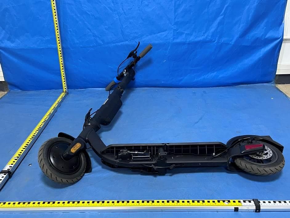 ELECTRIC SCOOTER - FCC ID 2A9WD-RS3 - Riley Scooters Ltd.