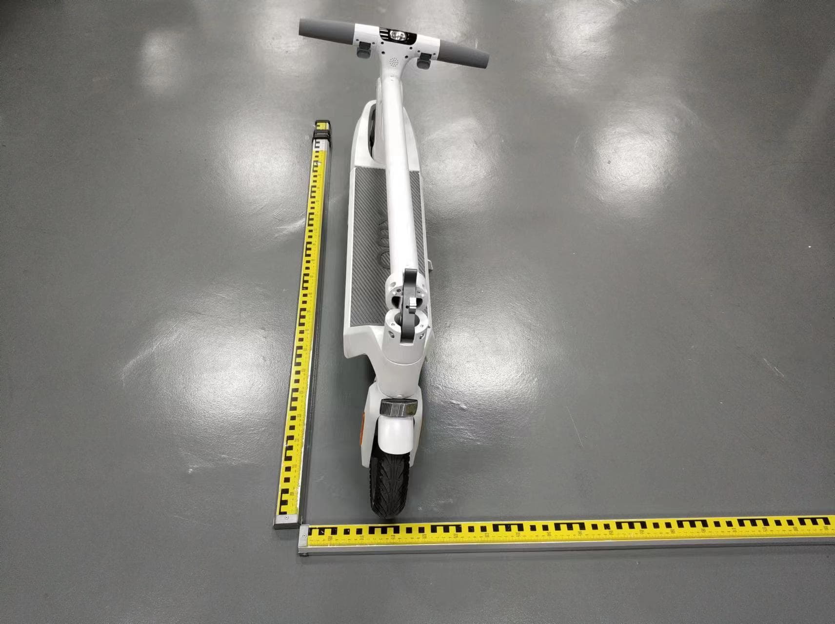 Electric scooter - FCC ID 2A9WJ-1131 - Dongguan Qingmai Electronic Technology Co., Ltd (3)