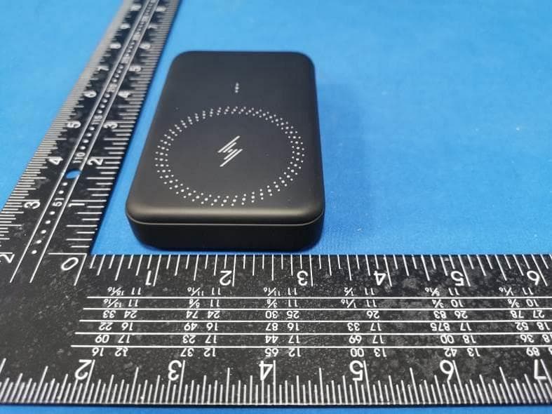 Magnetic Wireless Power Bank - FCC ID 2A9WO-03A - SHENZHEN XPADSP TECHNOLOGY CO.,LTD (3)