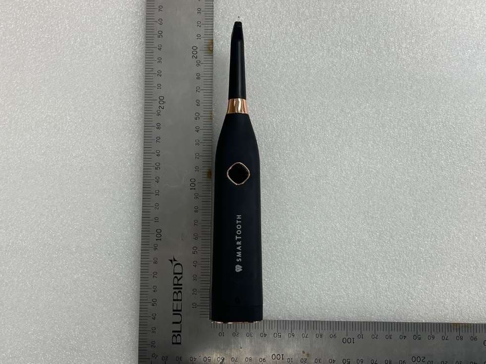 SmarTooth Dental Healthcare Device - FCC ID 2A9XCSTL-01-BK - Smartooth Co.,Ltd. (3)