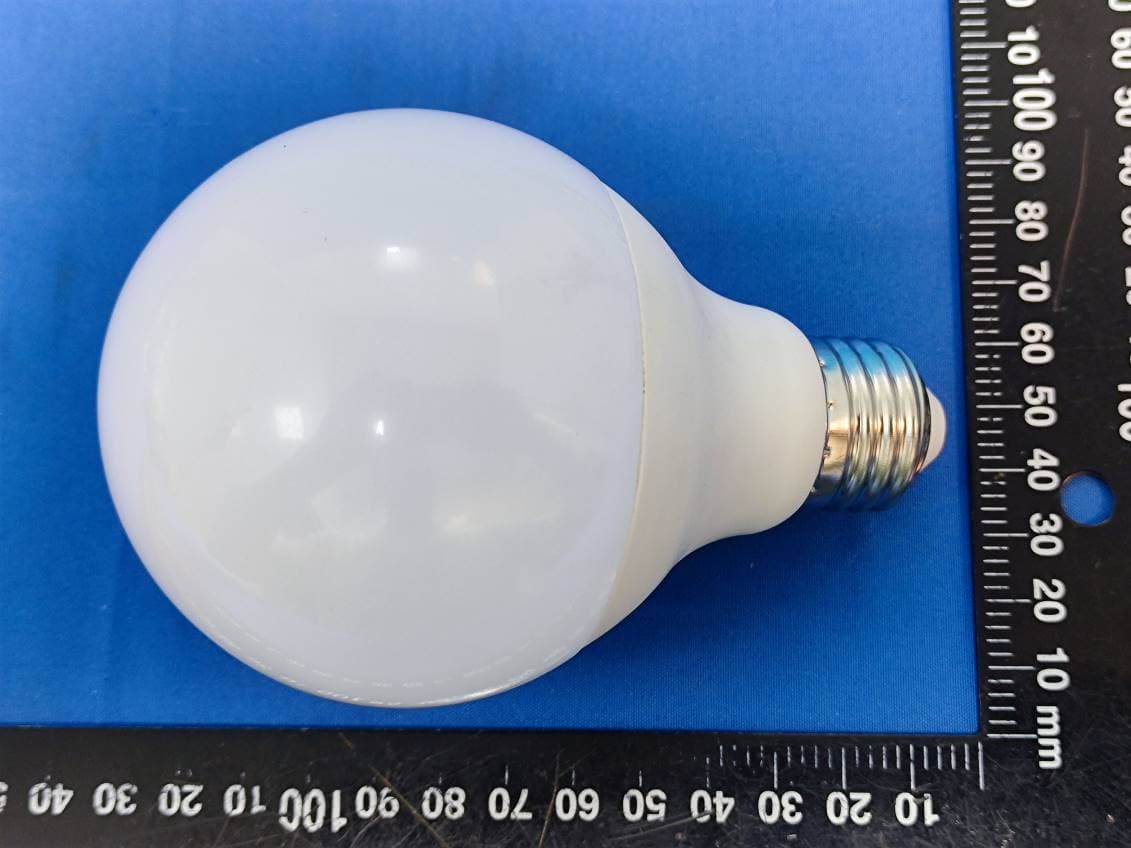 LED LAMP - FCC ID 2A9YKG259WRGBTW - Pure Edge Lighting LLC. (3)