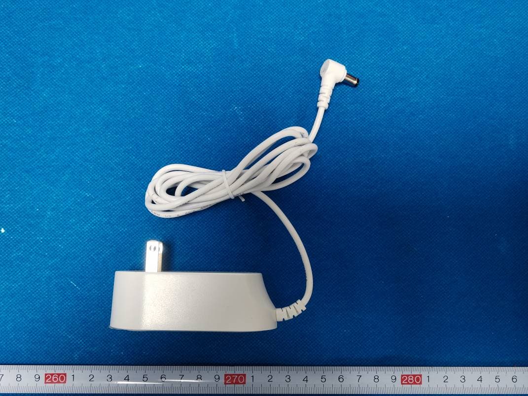 LED Makeup mirror - FCC ID 2A9YP-BM1936 - Dongguan Powerme Tech. Co., Ltd