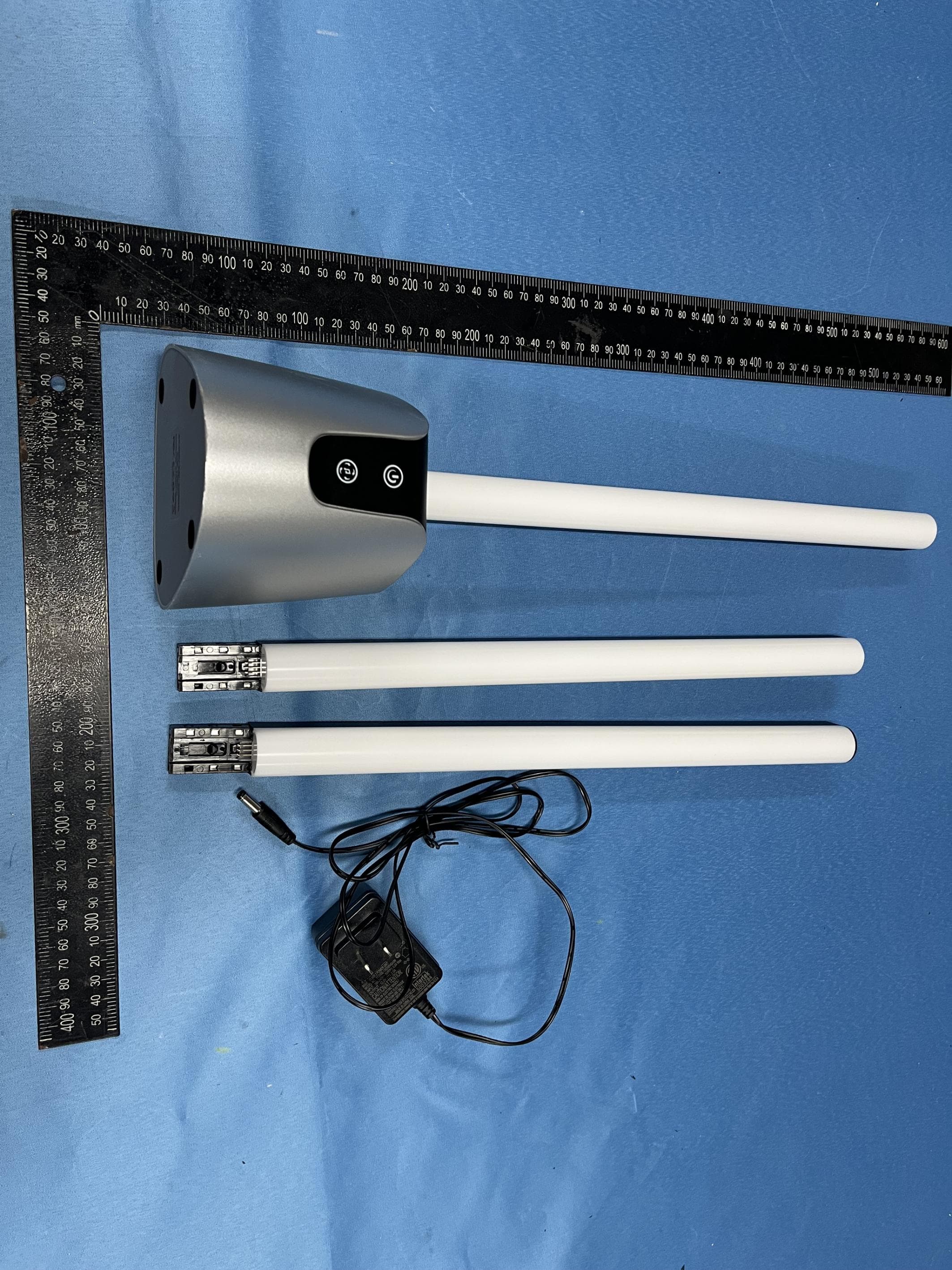 Smart Floor Lamp - FCC ID 2A9YVLF1500 - Shenzhen Yishifu Technology Innovation Co., Ltd