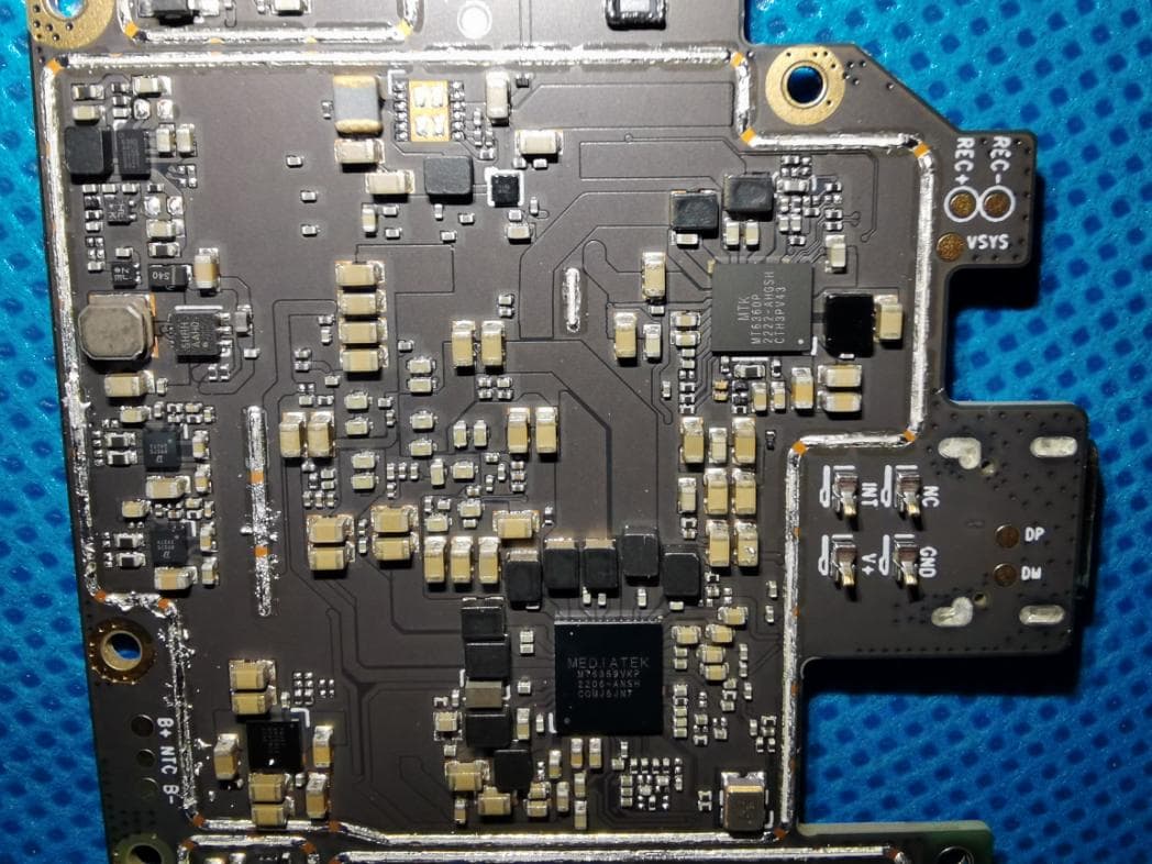 Tablet Smartphone - FCC ID 2A9ZK-TSERIES - TRIPLTEK LLC (3)
