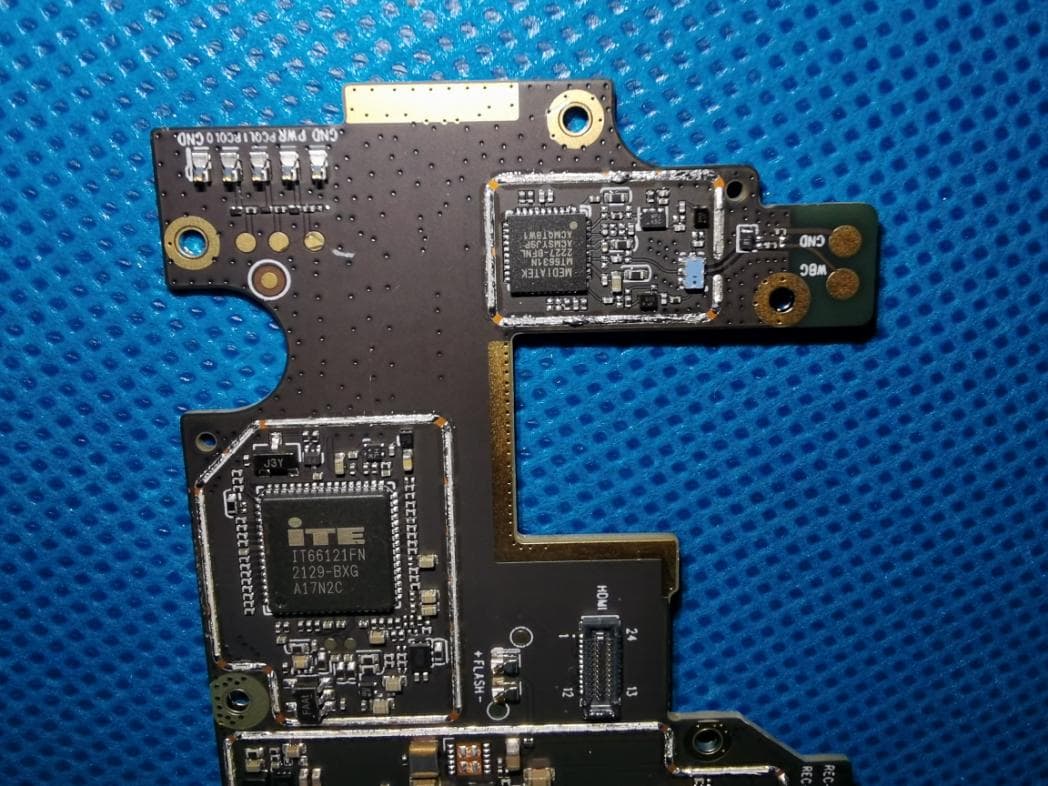 Tablet Smartphone - FCC ID 2A9ZK-TSERIES - TRIPLTEK LLC (4)
