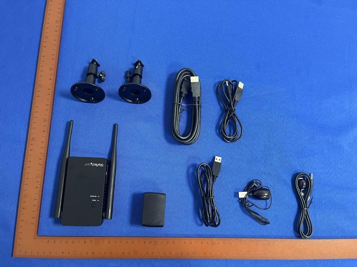 Long range Wireless HDMI extender - FCC ID 2AA3I-ST121WHDLRTX - StarTech.com Ltd. (4)