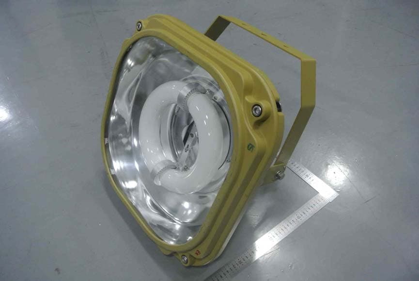 Floodlight - FCC ID 2AA55120TO200 - Shanghai Senben Lighting Technology Incorporated Company (4)
