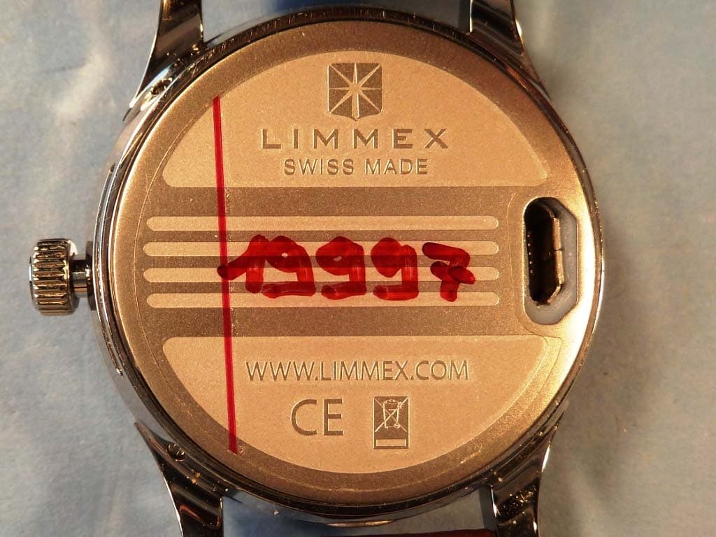 Emergency Watch - FCC ID 2AA5J15US0001 - Limmex AG