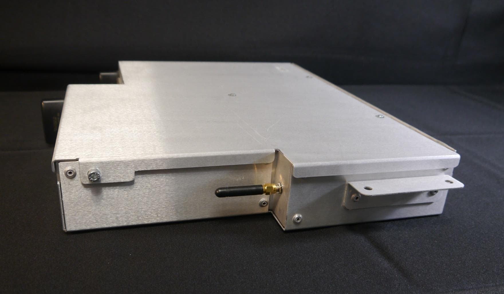 IO Nuc Assembly - FCC ID 2AA6CSOMRPL20 - ST Engineering Aethon, Inc. (3)