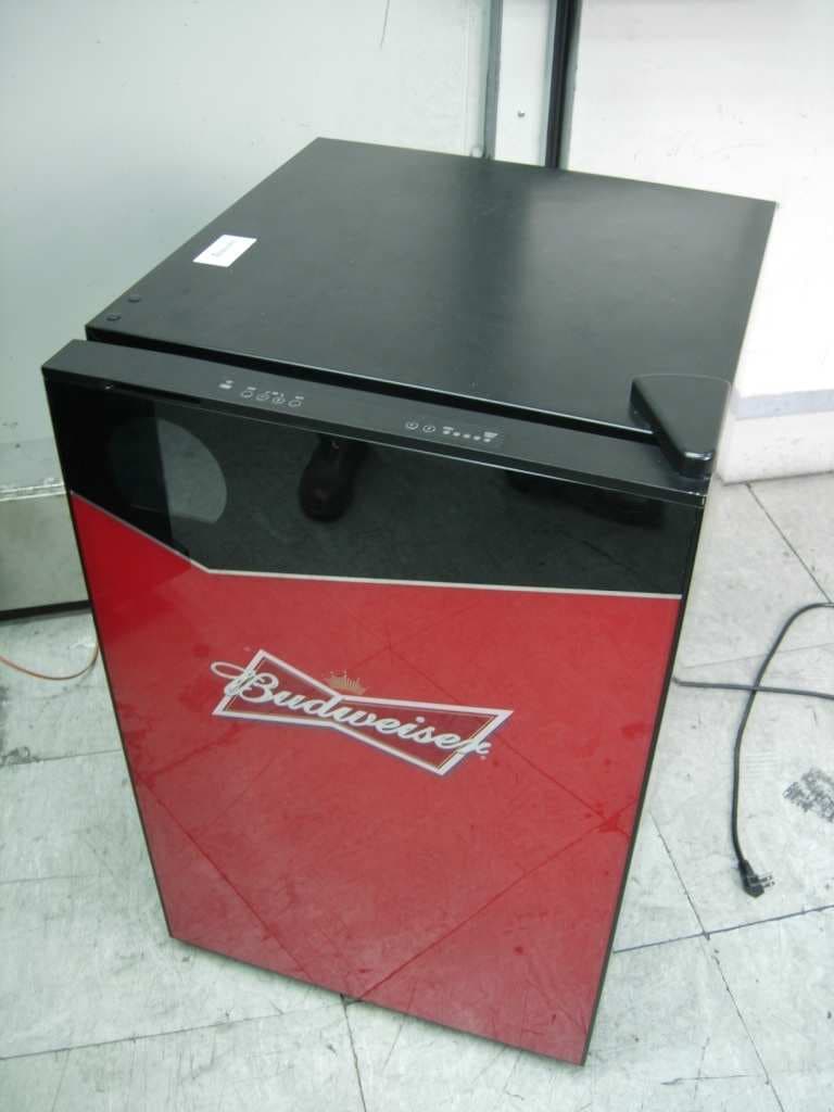 Bud-e fridge - FCC ID 2AA7CCONNREFG - Fandom Connect Operating Pty Ltd (2)