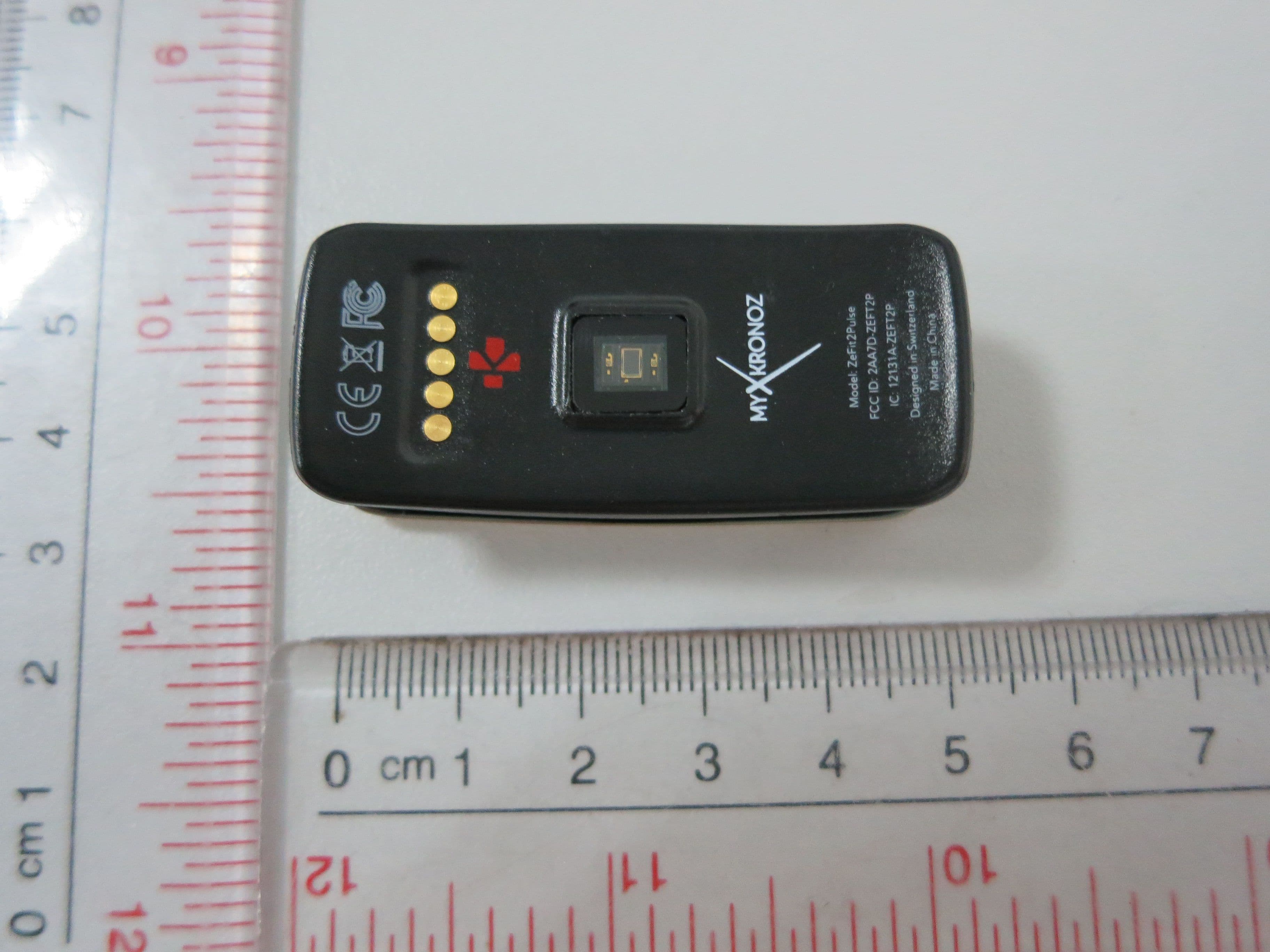 Smart Watch - FCC ID 2AA7D-ZEFT2P - KRONOZ