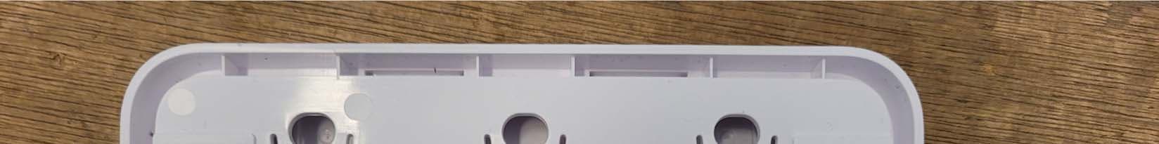 3-Gang Switch Plate - FCC ID 2AAAS-LS03 - Vivint, Inc.