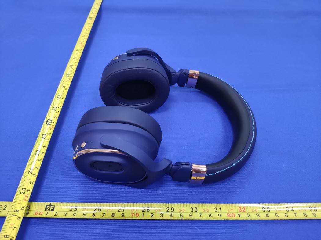 Wireless (Bluetooth+SKAA 2.4GHz) headphones - FCC ID 2AABM-BTWS582 - TECH-AUDIO CO., LTD (5)