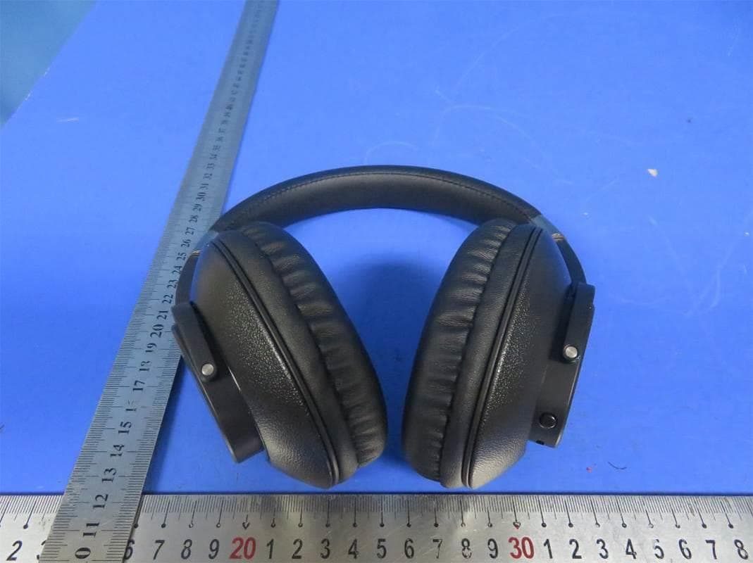 Wireless Stereo Bluetooth headphones - FCC ID 2AABM-FSBT210A - TECH-AUDIO CO., LTD (5)