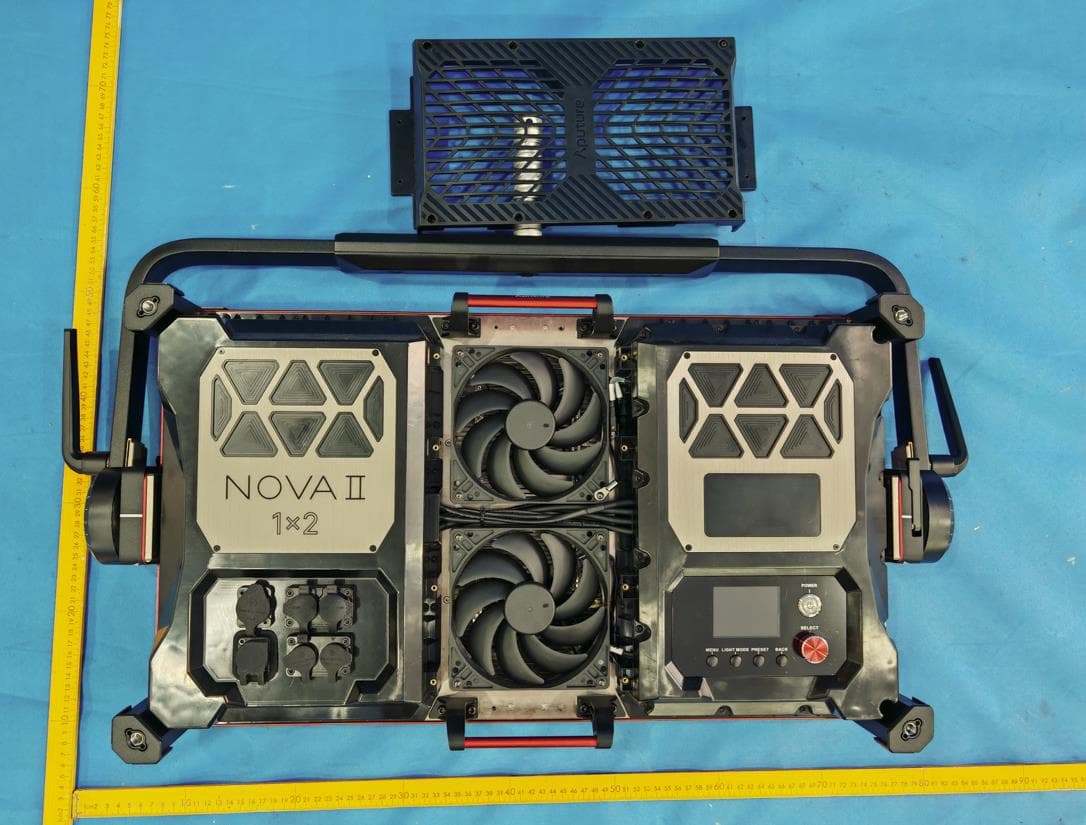 LED Panel Video Light - FCC ID 2AABZ-NOVAII - Aputure Imaging Industries Co., Ltd