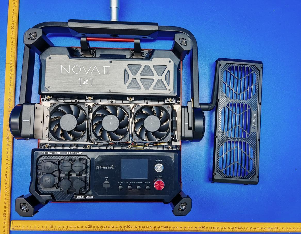 LED Panel Video Light - FCC ID 2AABZ-NOVAII1X1 - Aputure Imaging Industries Co., Ltd
