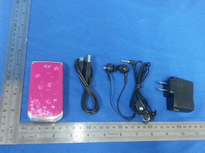 GSM Mobile Phone - FCC ID 2AACK700 - MC MOBILE E.U. (5)