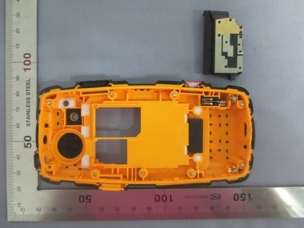 Mobile Phone - FCC ID 2AACZ-ADVANTAGE1X - i.safe MOBILE GmbH