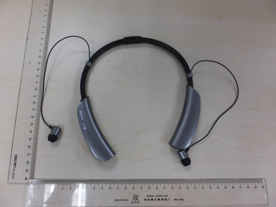 Bluetooth in-ear Headset - FCC ID 2AAEMNS-CAHBTEB01 - Cosonic Acoustic Technology Co., Ltd.