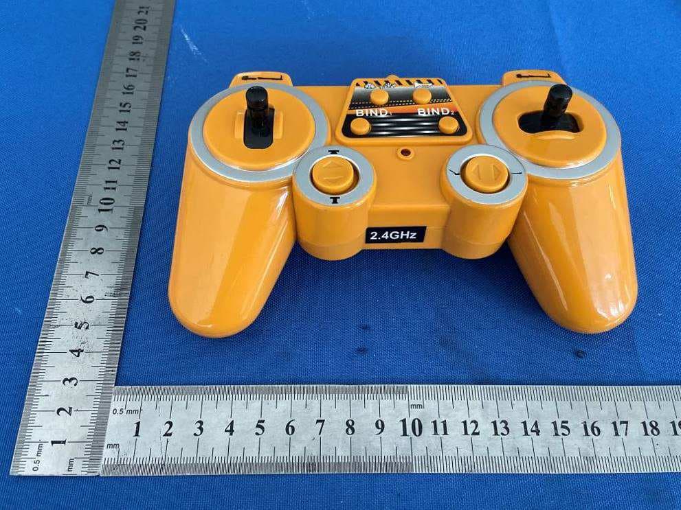 REMOTE CONTROL CAR SERIES - FCC ID 2AAFASY-E562-003-06 - DOUBLEEAGLE INDUSTRY (CHINA) LIMITED