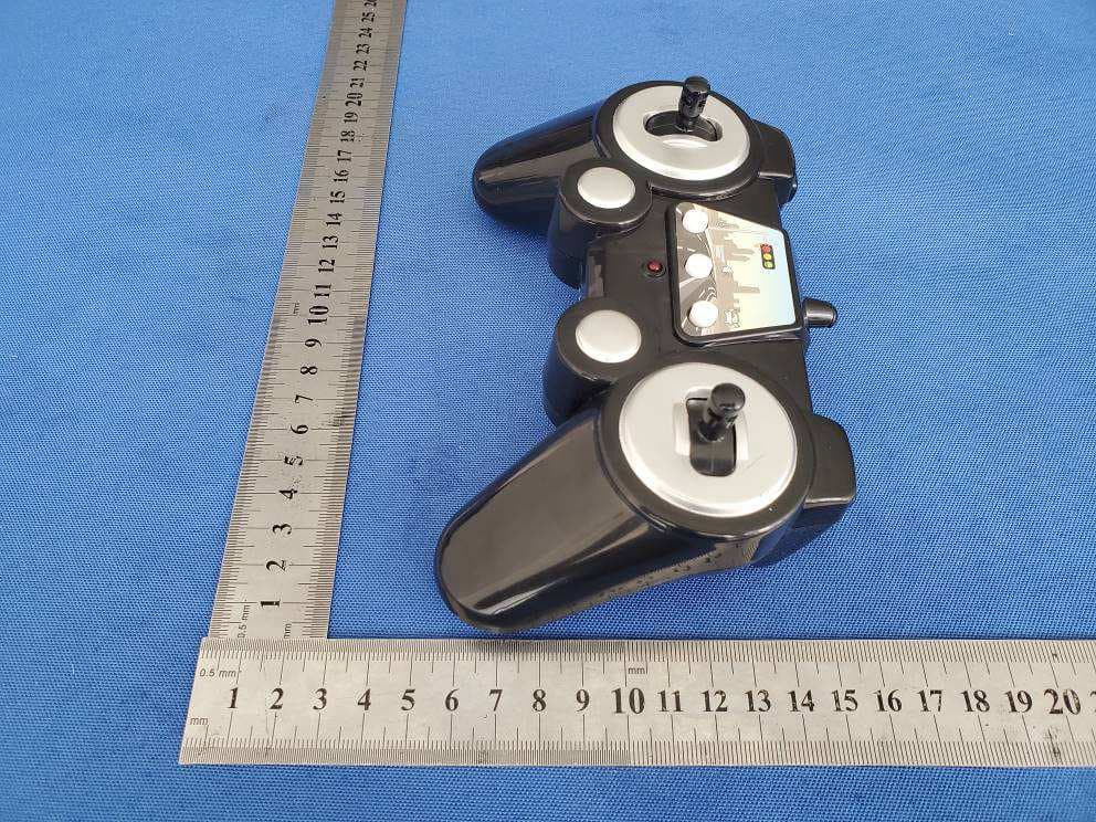 REMOTE CONTROL CAR SERIES - FCC ID 2AAFASY-E635-003-06 - DOUBLEEAGLE INDUSTRY (CHINA) LIMITED