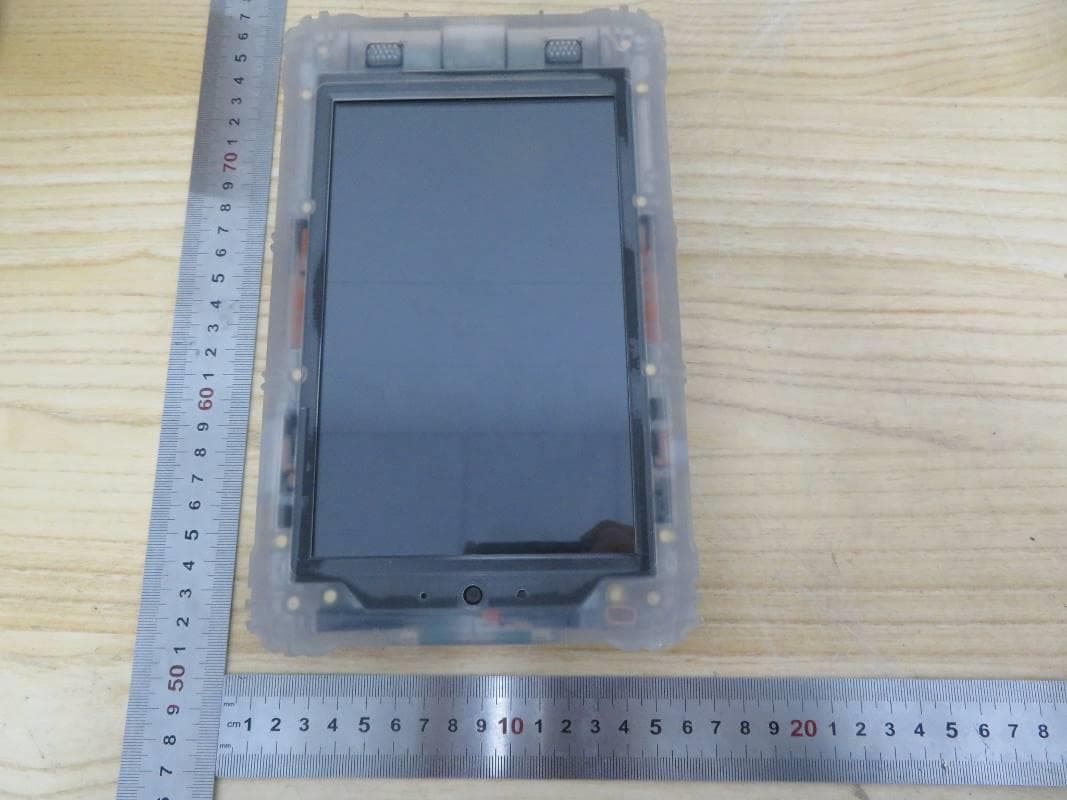 Tablet - FCC ID 2AAGE5081GB486 - Chengdu Vantron Technology Co., Ltd. (4)