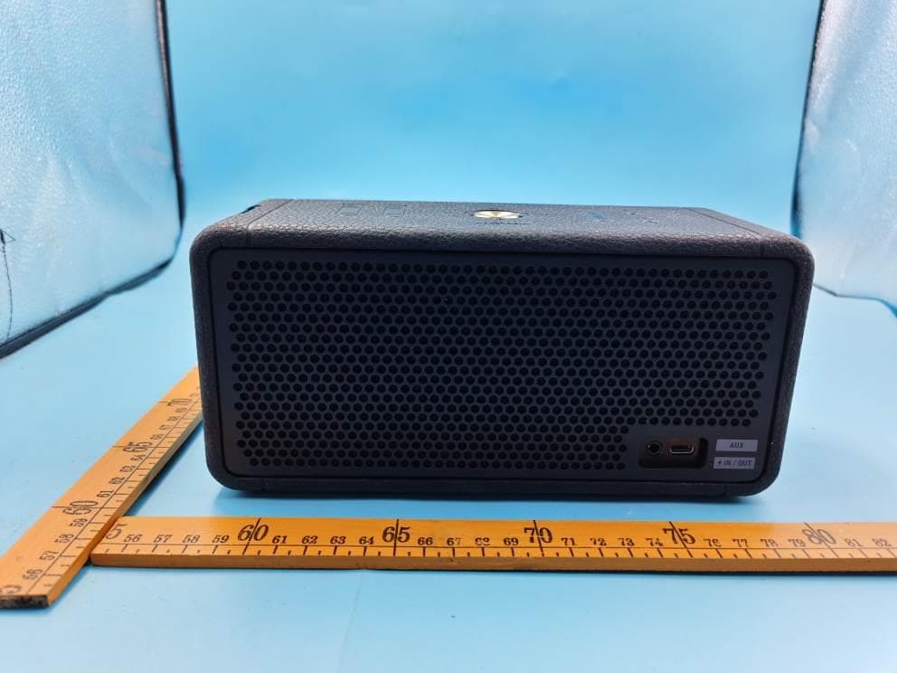 PORTABLE LOUDSPEAKER - FCC ID 2AAGF-MIDTON - Zound Industries International AB (3)