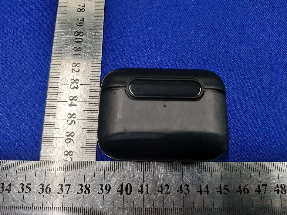 True Wireless Headphones - FCC ID 2AAGF-MOTIFANC - Zound Industries International AB (3)