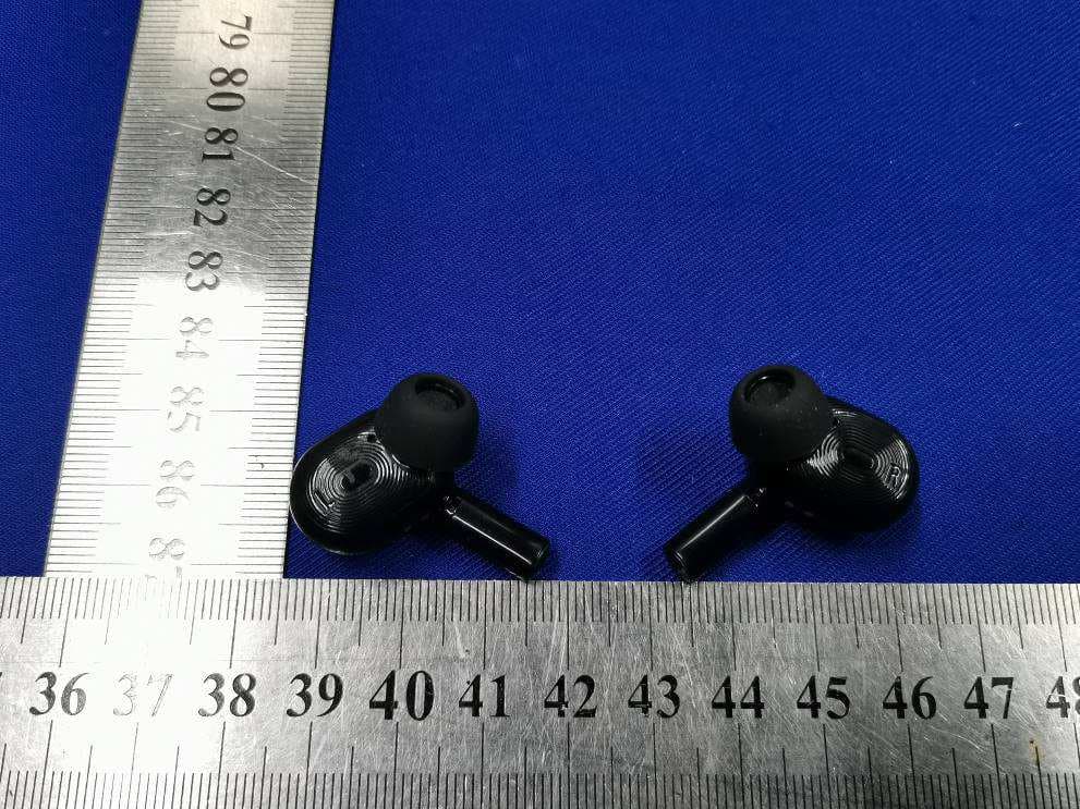 True Wireless Headphones - FCC ID 2AAGF-MOTIFANC - Zound Industries International AB (2)