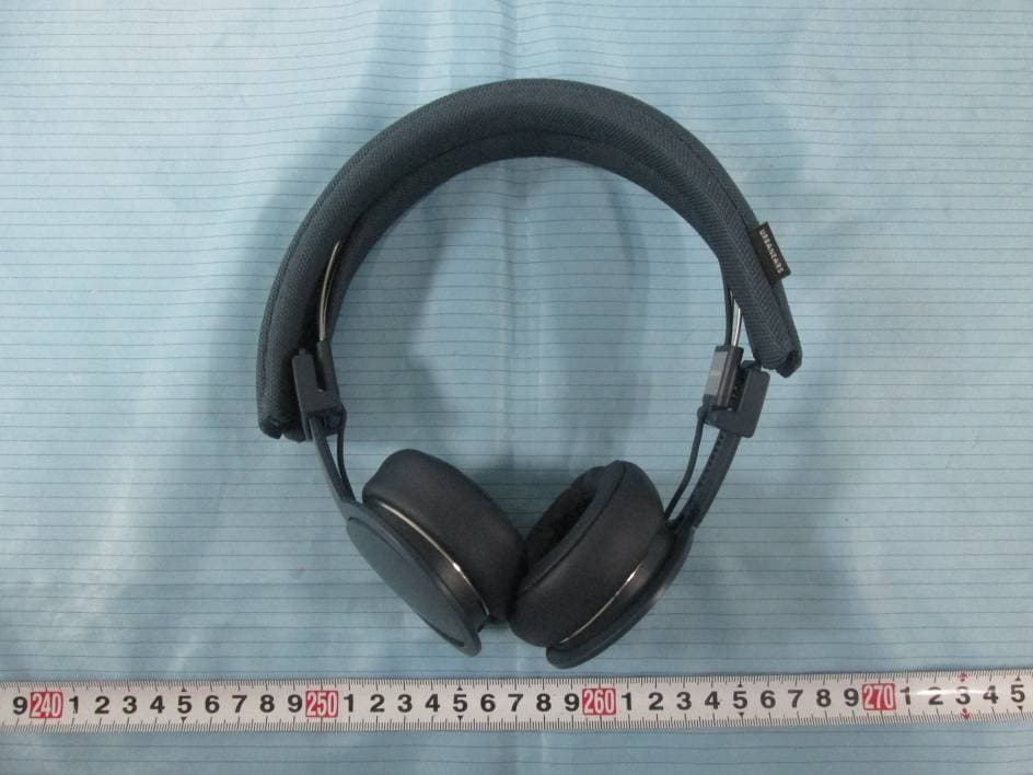 Plattan ADV Wireless - FCC ID 2AAGF-PLATTANBT - Zound Industries International AB