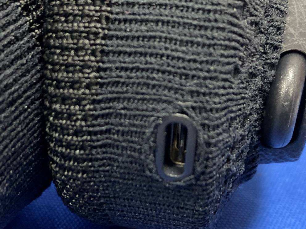 HEADPHONES - FCC ID 2AAGF-RPT02 - Zound Industries International AB (3)