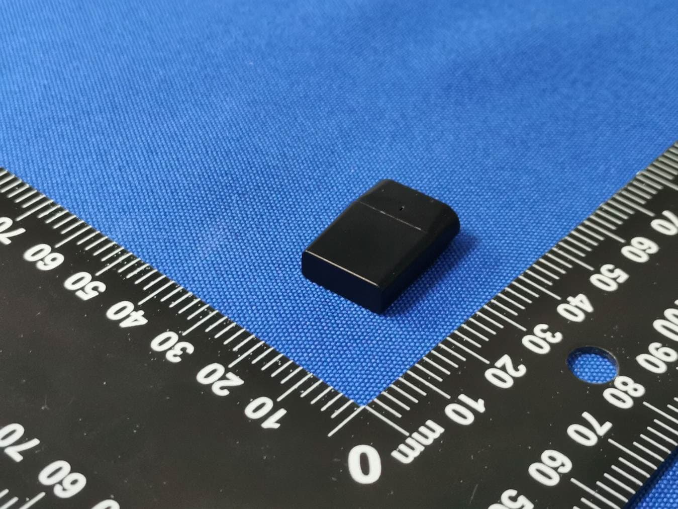 Audio Transmitter - FCC ID 2AAGF-ZONGLE - Zound Industries International AB (4)