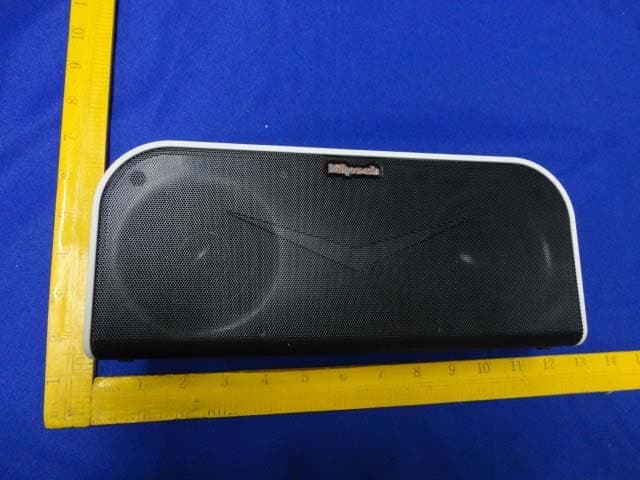 Portable Bluetooth Speaker System - FCC ID 2AAGJKMC1 - Tymphany HK Limited (2)