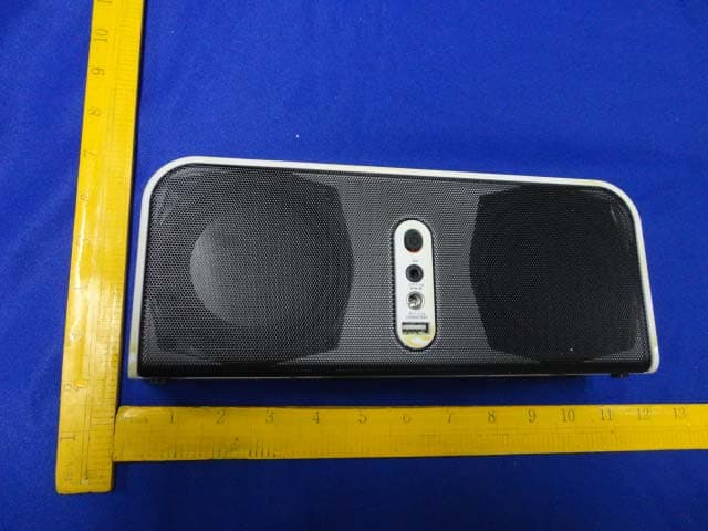 Portable Bluetooth Speaker System - FCC ID 2AAGJKMC1 - Tymphany HK Limited