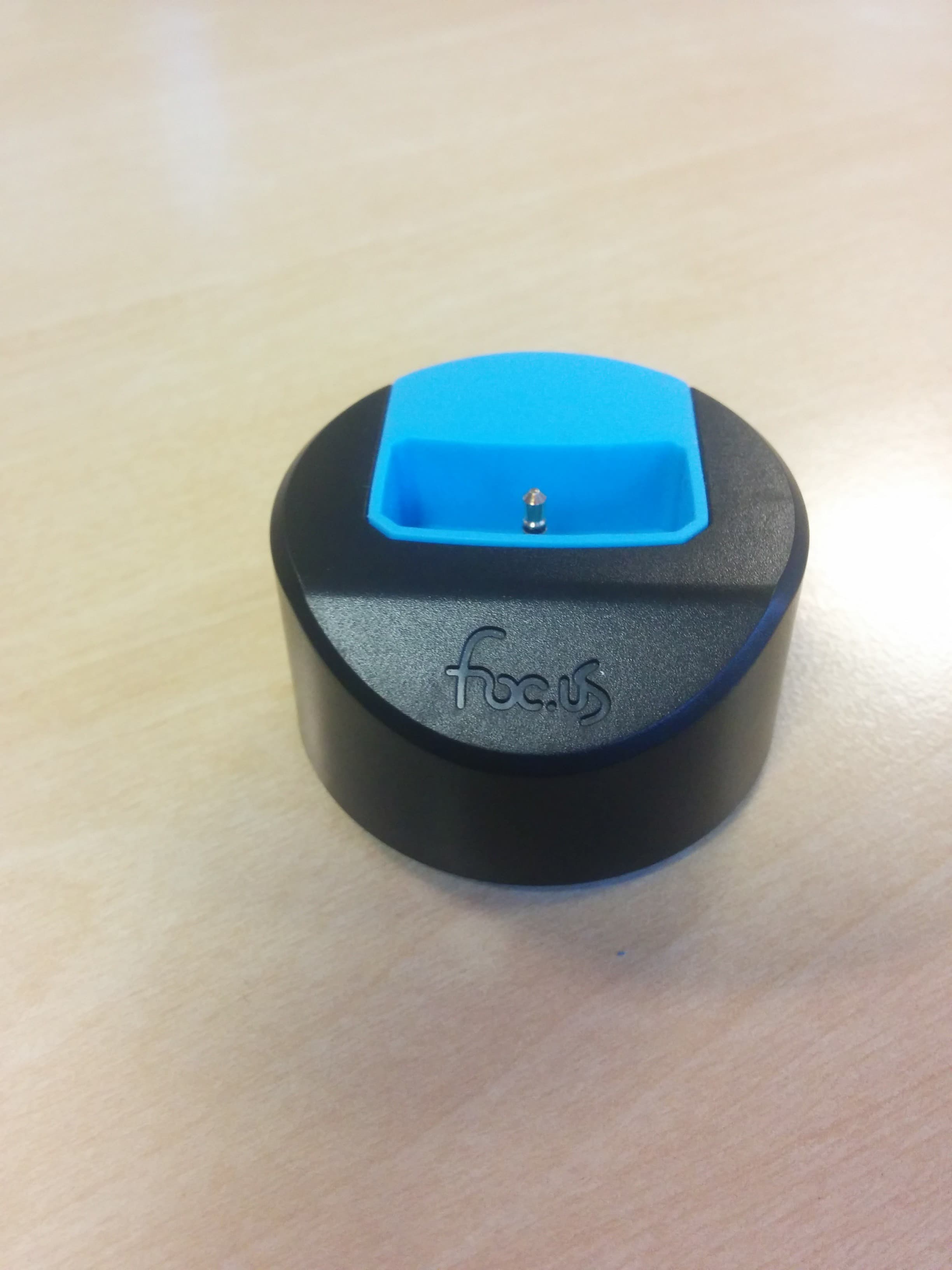 Foc.us dock and recharge - FCC ID 2AAH6DOCK1 - European Engineers Limited (2)