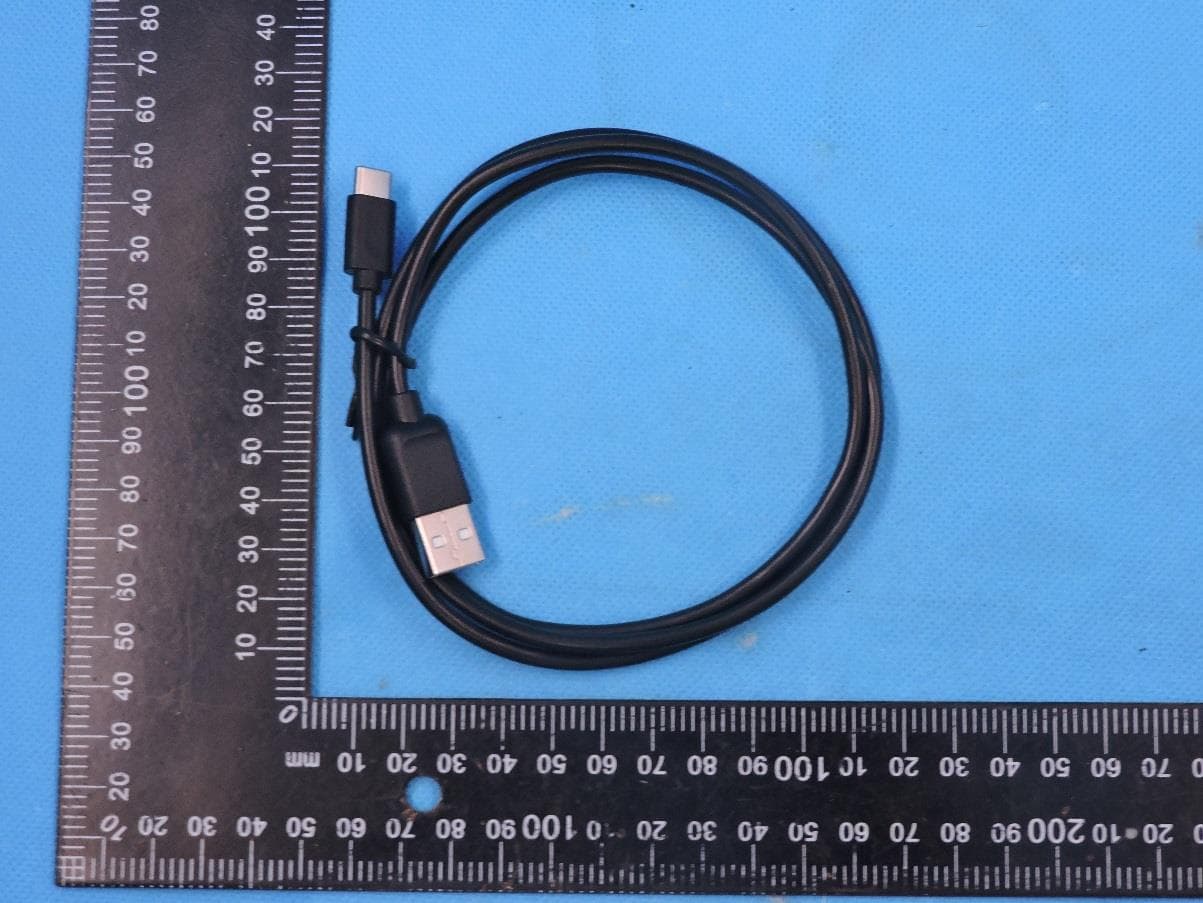 GPS Tracker - FCC ID 2AAI6-TRKM110-T - Trackimo INC. (3)