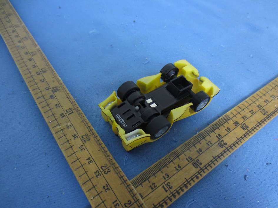 Anki Drive car KOURAI (yellow) - FCC ID 2AAIC00001 - Anki, Incorporated (3)