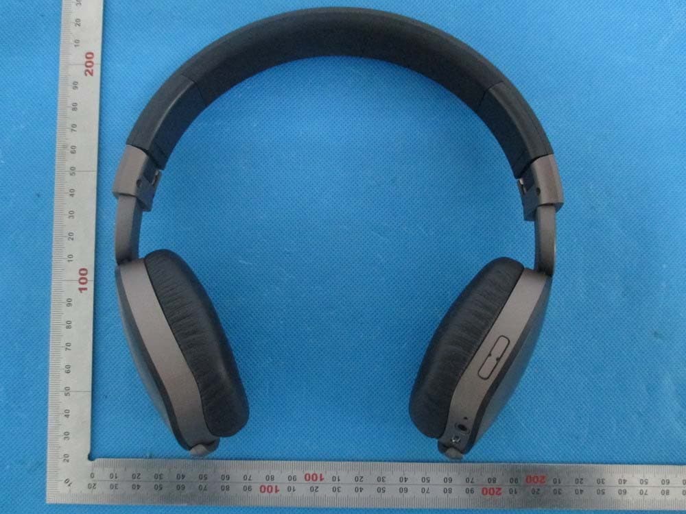 Bluetooth headset - FCC ID 2AAIH-HB03 - ZHICHENG LIMITED