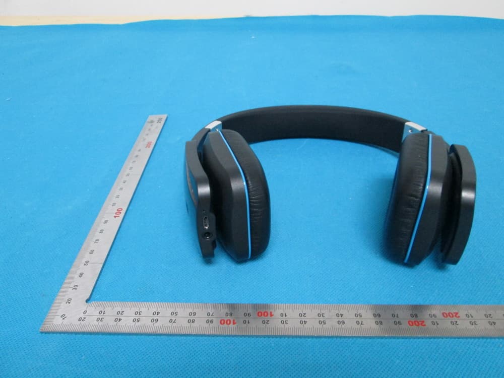 Bluetooth Headset - FCC ID 2AAIH02 - ZHICHENG LIMITED (4)