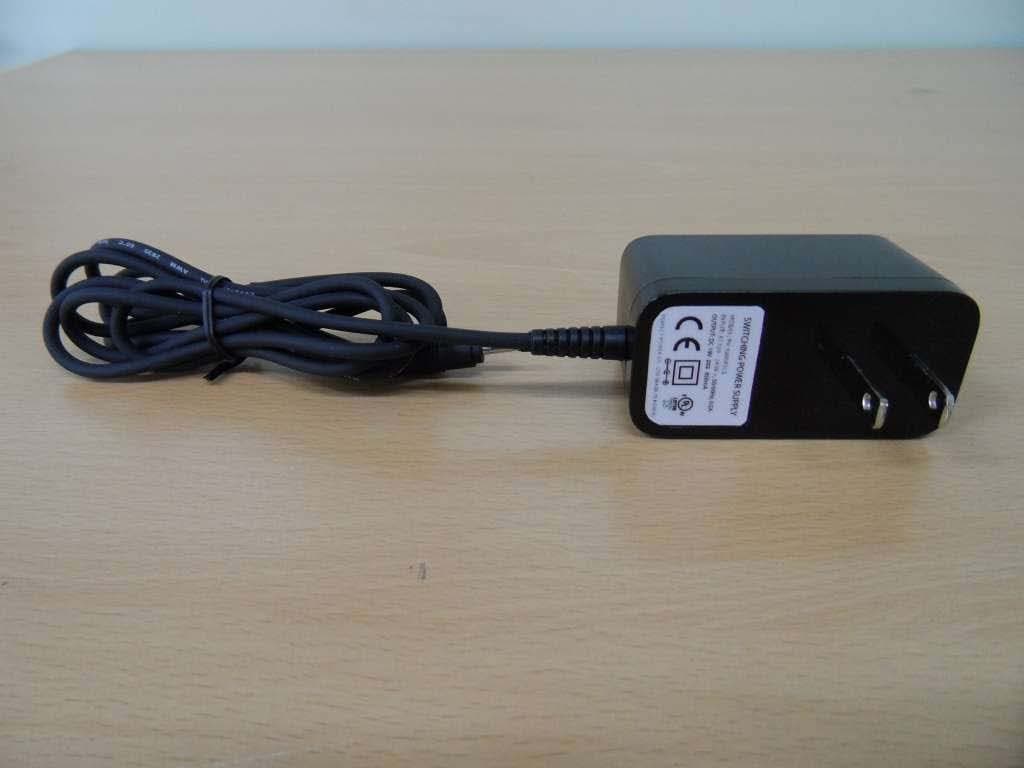 Dual Wireless Charging Pad - FCC ID 2AAJPB100T - Hansol Technics Co., Ltd.
