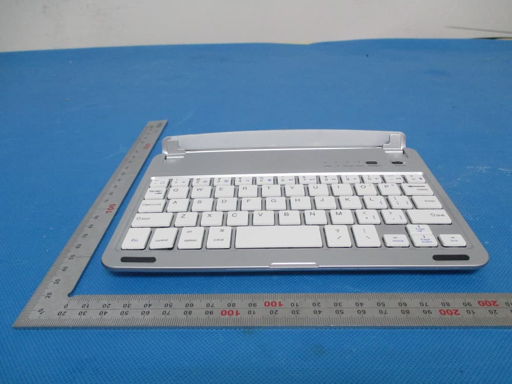 Bluetooth keyboard - FCC ID 2AAKTHB045 - Shenzhen Hastech Technology Co.,Ltd (3)