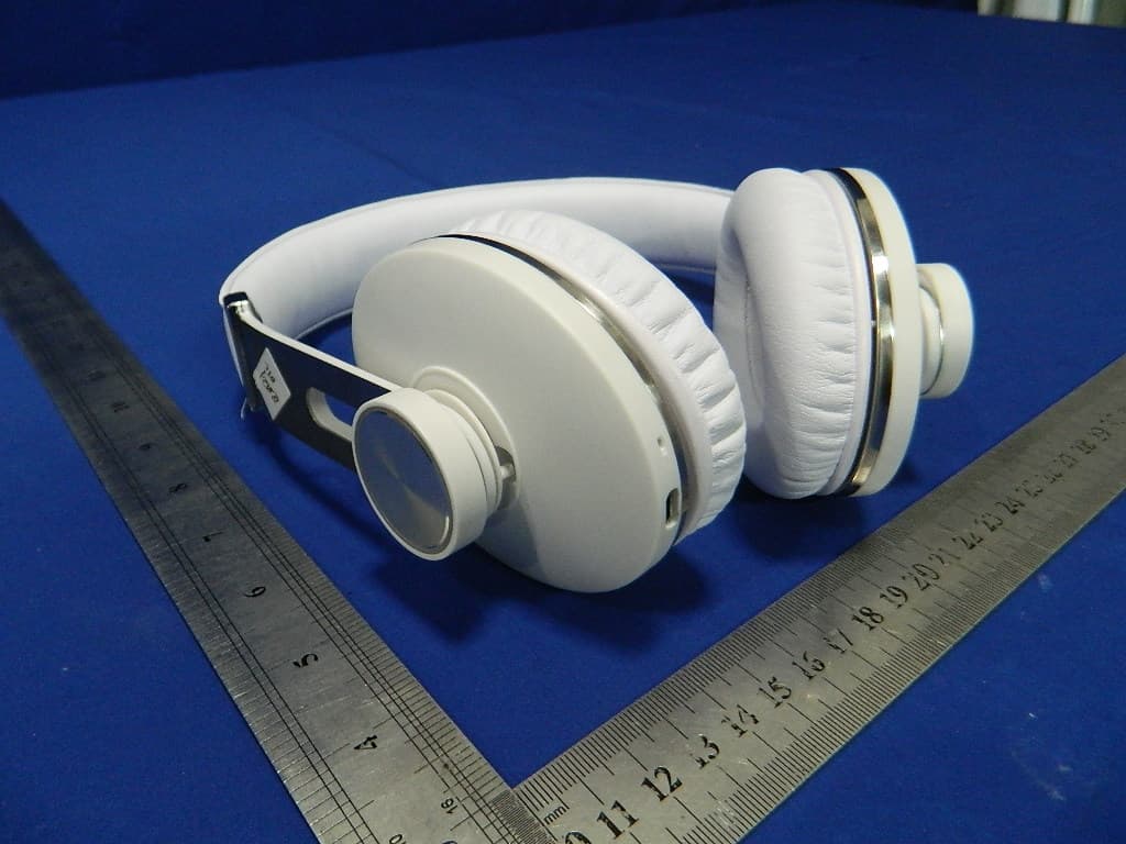 Bluetooth Stereo Headphone - FCC ID 2AALP-H6 - Shenzhen XSOUND Innovation Technologies Co., Ltd. (2)