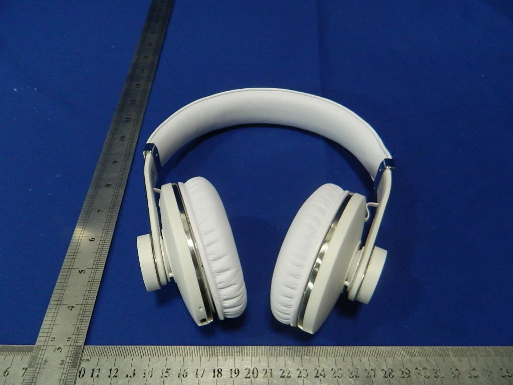 Bluetooth Stereo Headphone - FCC ID 2AALP-H6 - Shenzhen XSOUND Innovation Technologies Co., Ltd.