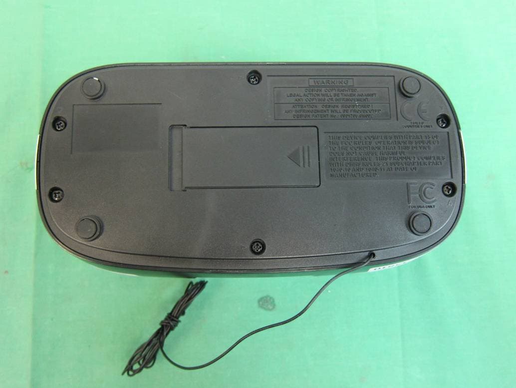 Clock Radio With USB Charger - FCC ID 2AANA-SEM-Q7 - S.E.M. INDUSTRIES (4)