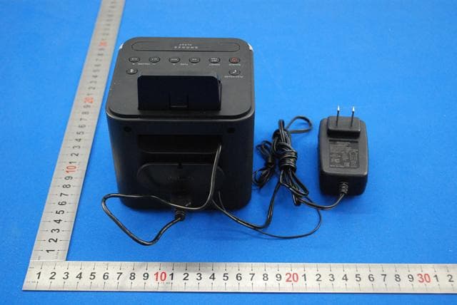 Clock Radio - FCC ID 2AANUAJT3300 - Gibson Innovations Limited (2)