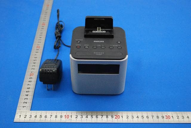 Clock Radio - FCC ID 2AANUAJT3300 - Gibson Innovations Limited (5)
